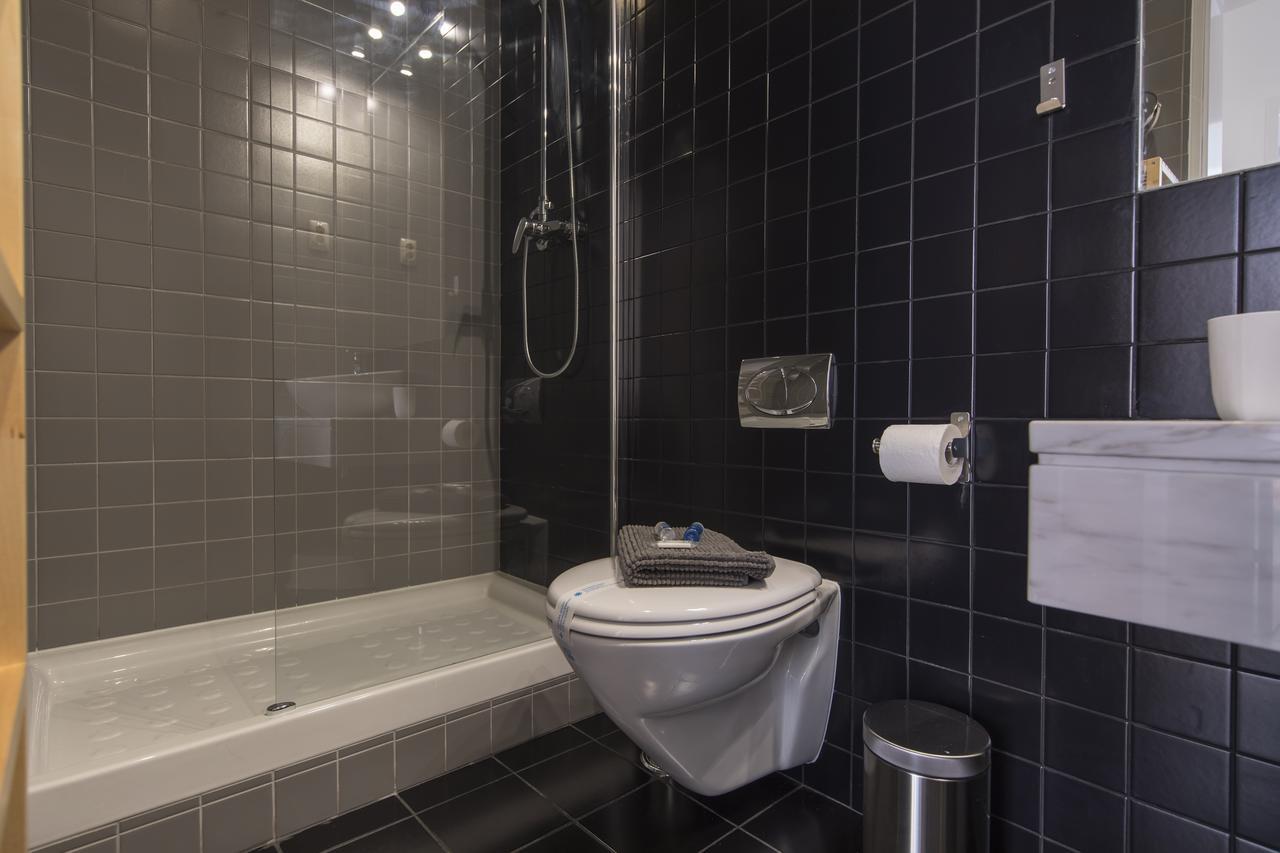 Sunny 3Bdr Apartment In Graca By Lovelystay Lissabon Buitenkant foto